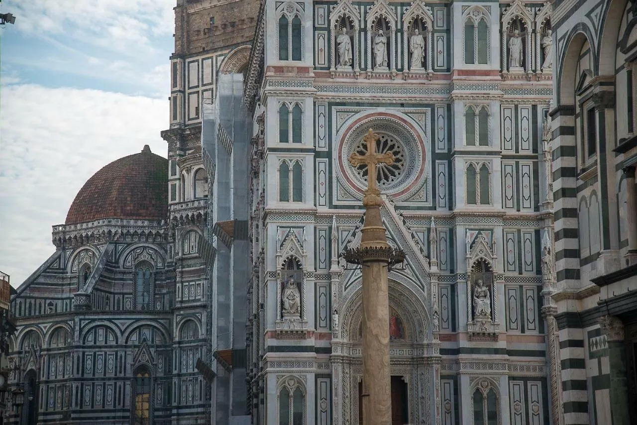 Central Location In Florence Inviting Apt