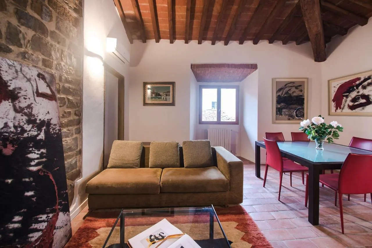 Central Location In Florence Inviting Apt איטליה